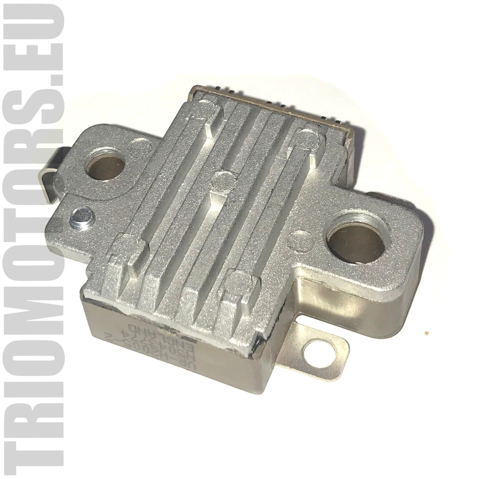 133526 sprieguma regulators MOBILETRON VR-H2005-2